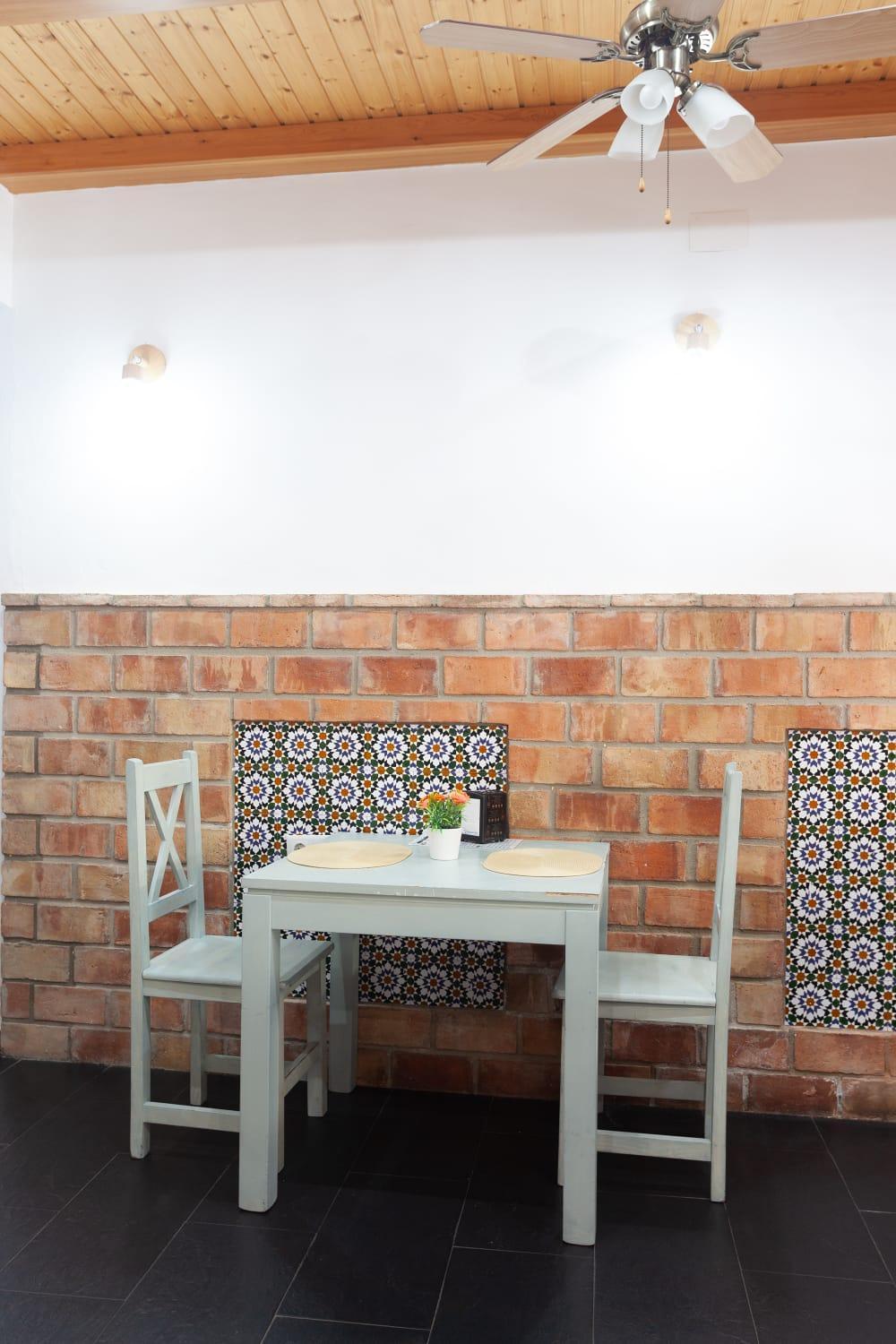 Hostal Restaurante La Giralda ロタ エクステリア 写真